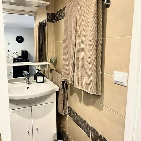 Apartamento Exclusive By Sea Near Monaco For 3 People W Lan Kitchen Bedroom *
